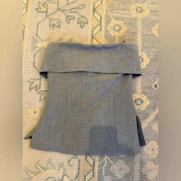 Aritzia Babaton Gray Strapless Top - Picture 1 of 3